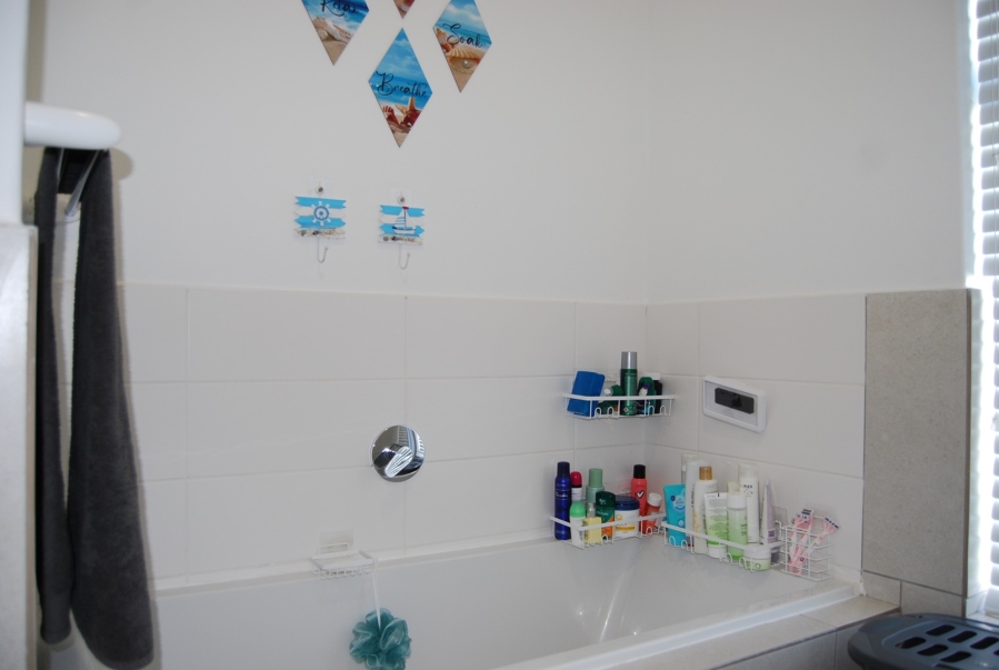 2 Bedroom Property for Sale in Laguna Western Cape